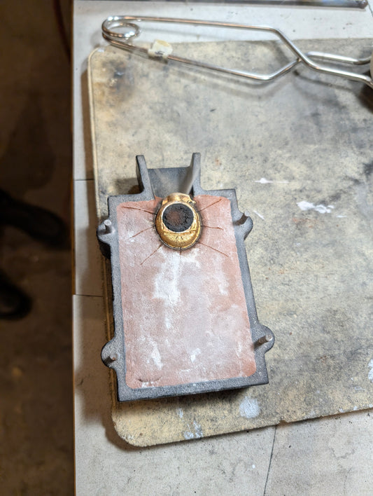 Low-Tech Casting - Sand Casting and Cuttlefish