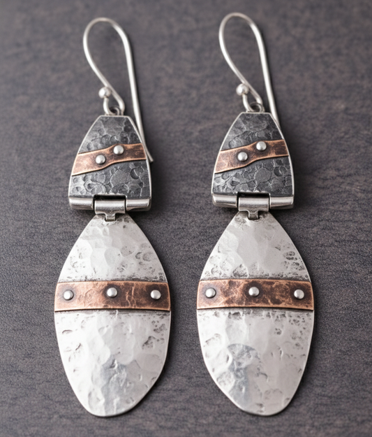 Jewellery 3 | Earrings in Motion | All about Hinges